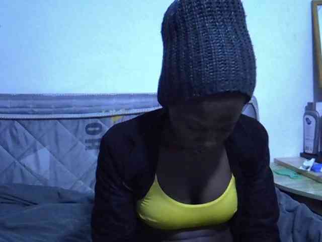 Sexybeiby1 webcam