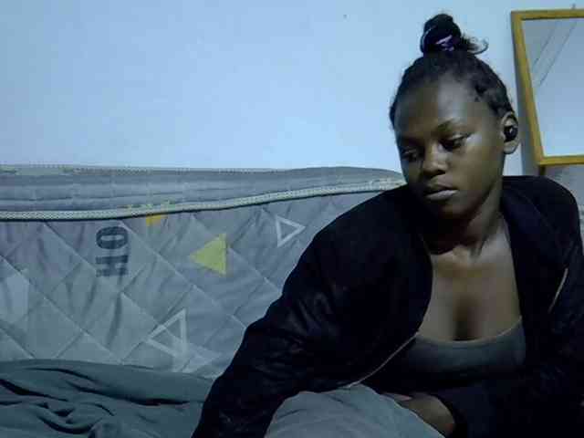 Sexybeiby1 webcam