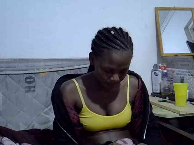 Sexybeiby1 webcam