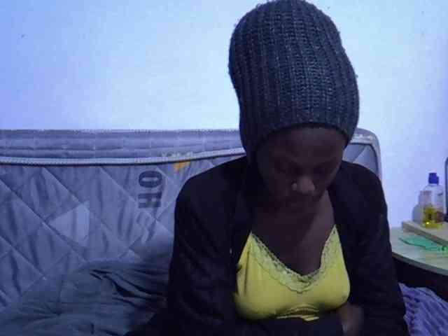 Sexybeiby1 webcam