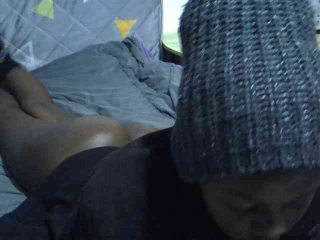 Sexybeiby1 webcam