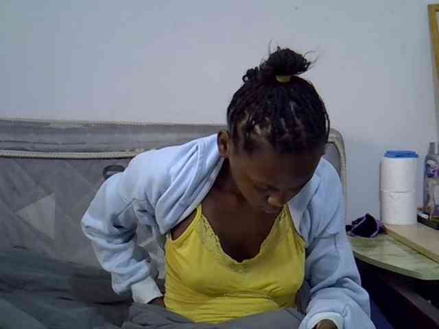 Sexybeiby1 webcam