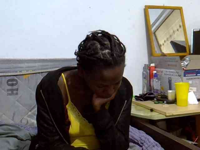 Sexybeiby1 webcam