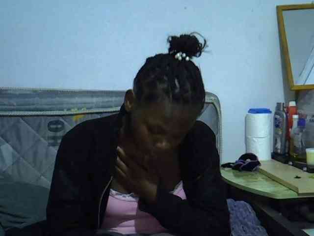 Sexybeiby1 webcam