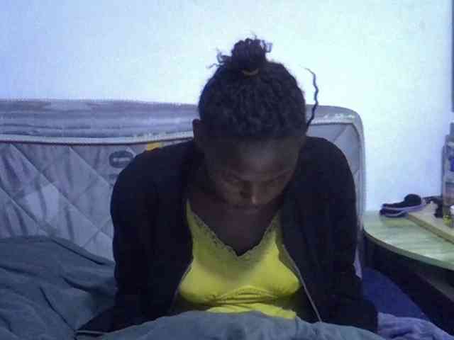 Sexybeiby1 webcam