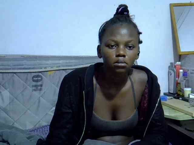 Sexybeiby1 webcam