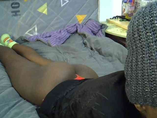 Sexybeiby1 webcam