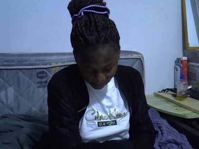 Sexybeiby1 webcam
