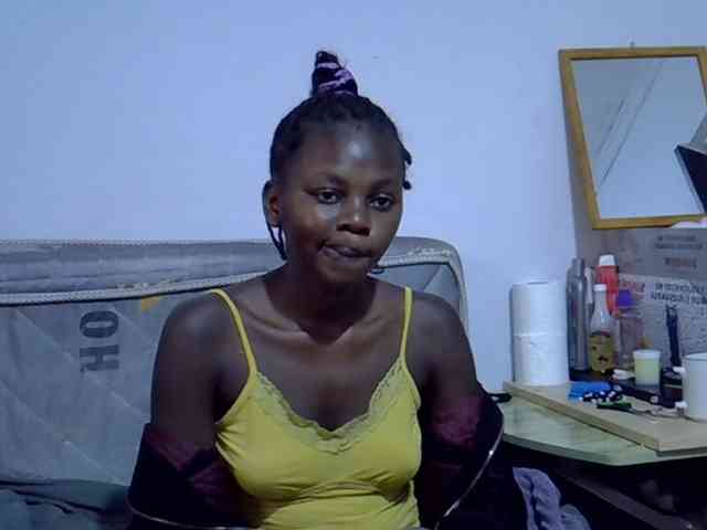 Sexybeiby1 webcam