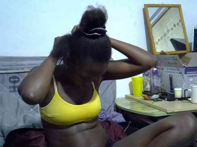 Sexybeiby1 webcam