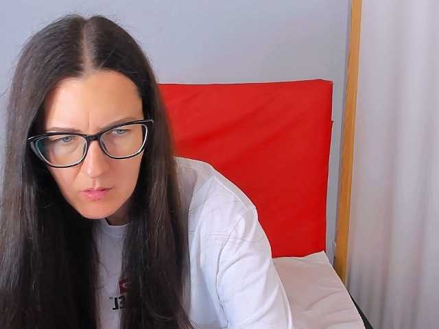 NadiaAmore live cam
