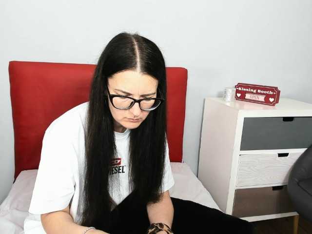 NadiaAmore live cam on BongaCams