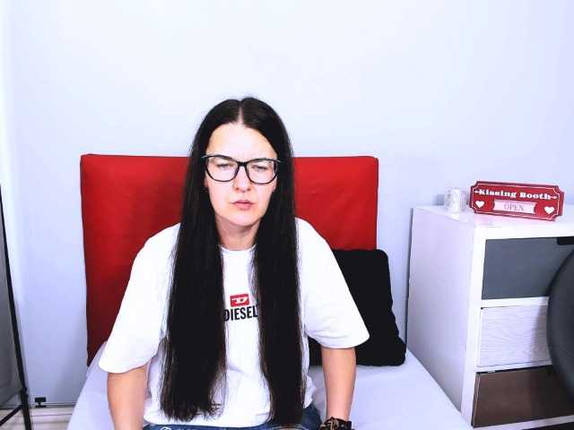 NadiaAmore live cam on BongaCams