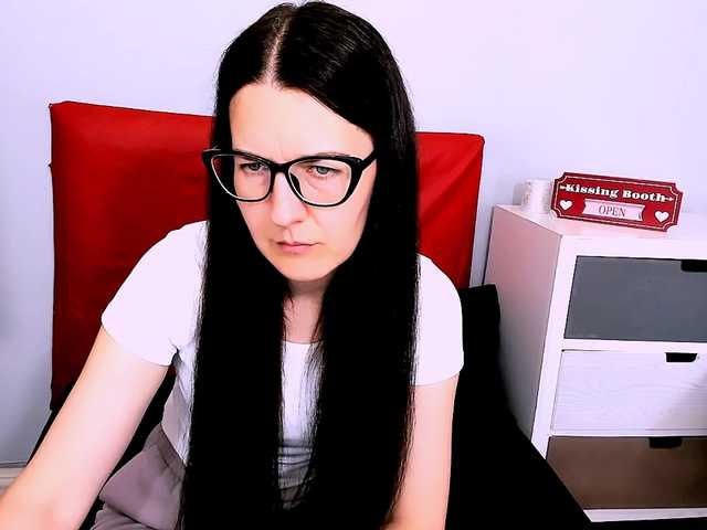 NadiaAmore live cam on BongaCams