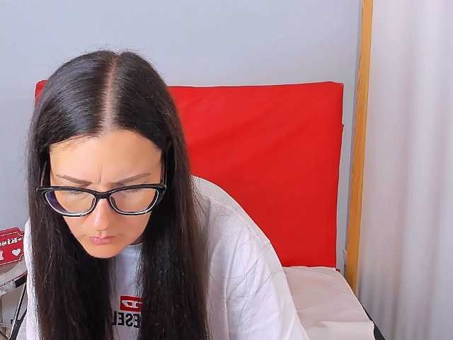 NadiaAmore live cam on BongaCams