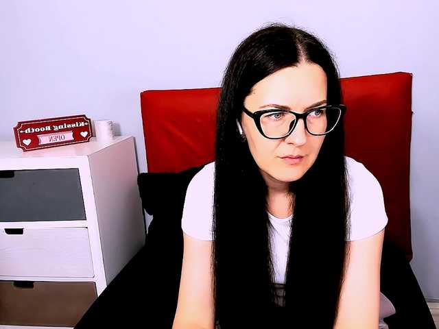 NadiaAmore live cam on BongaCams