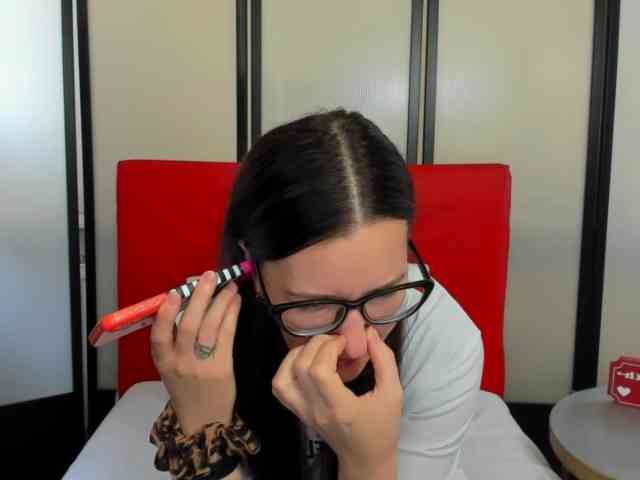 NadiaAmore webcam