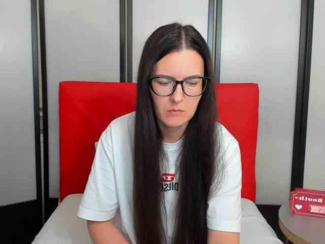 NadiaAmore webcam