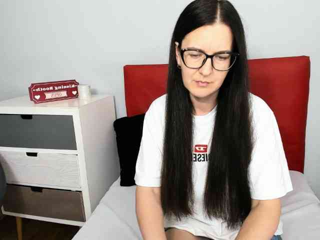 NadiaAmore webcam