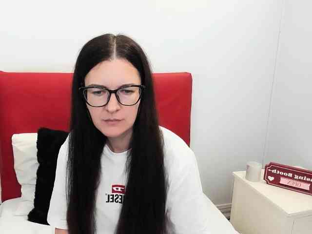 NadiaAmore webcam