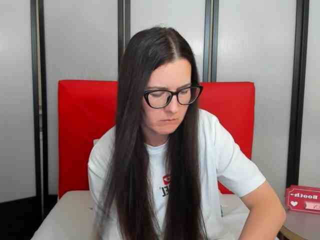 NadiaAmore webcam