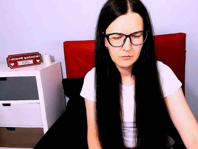 NadiaAmore webcam