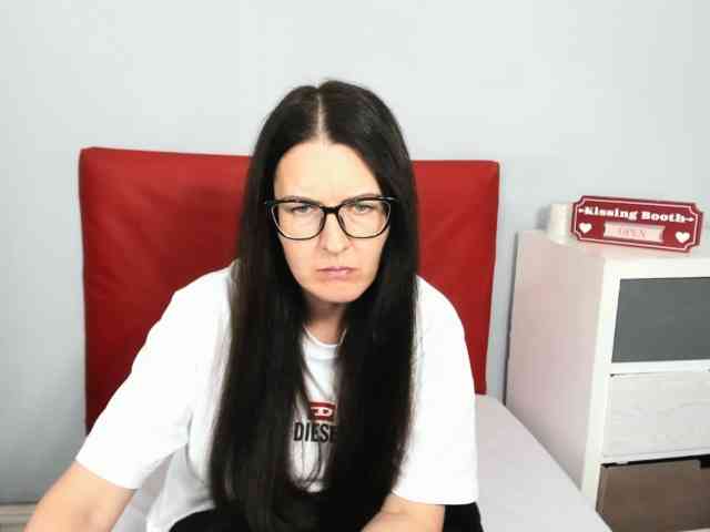 NadiaAmore webcam