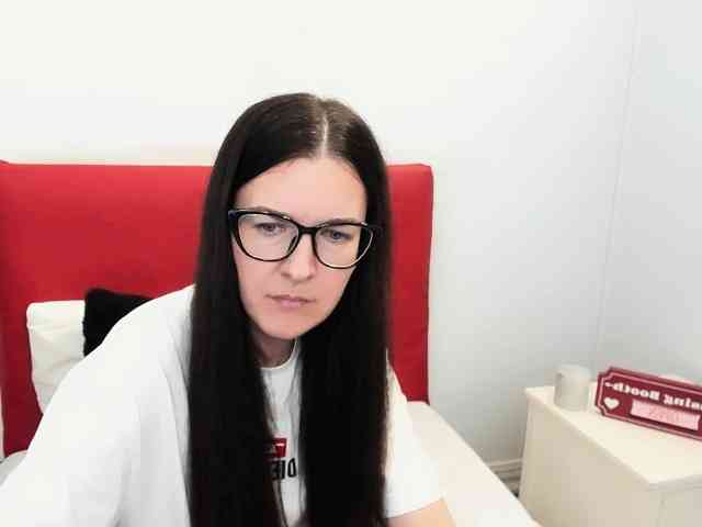 NadiaAmore webcam