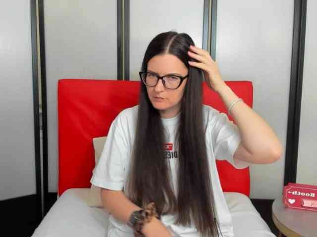 NadiaAmore webcam