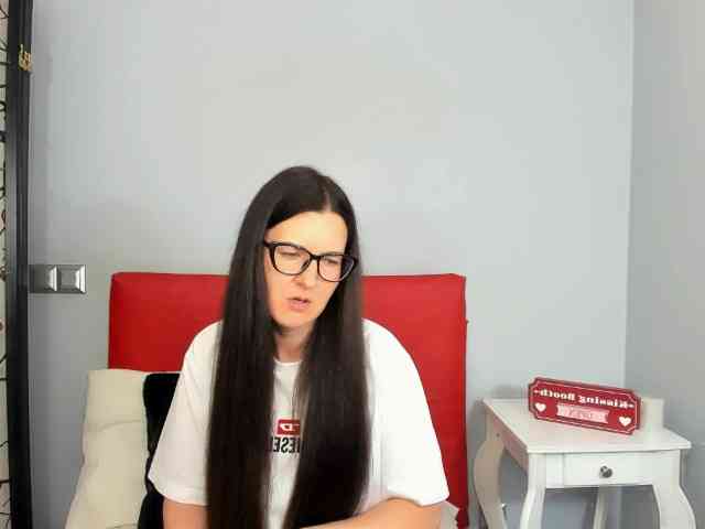 NadiaAmore webcam