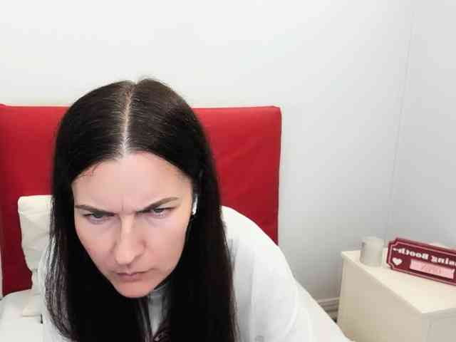 NadiaAmore webcam