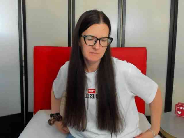 NadiaAmore webcam