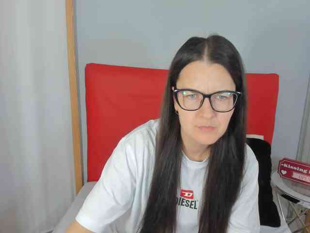 NadiaAmore webcam