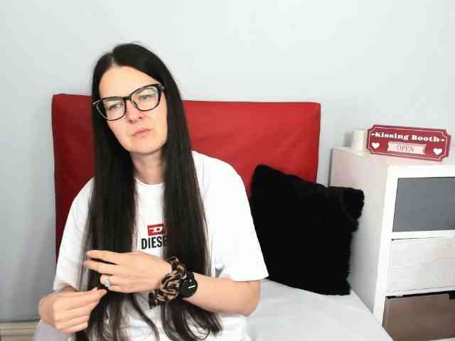 NadiaAmore webcam