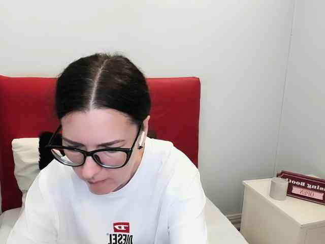NadiaAmore webcam