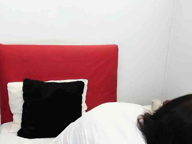 NadiaAmore webcam
