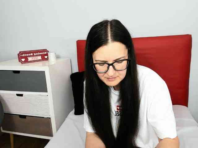 NadiaAmore webcam