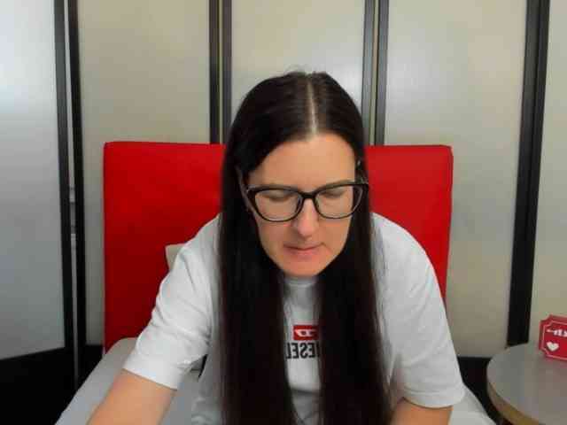 NadiaAmore webcam