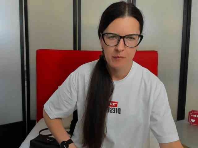 NadiaAmore webcam