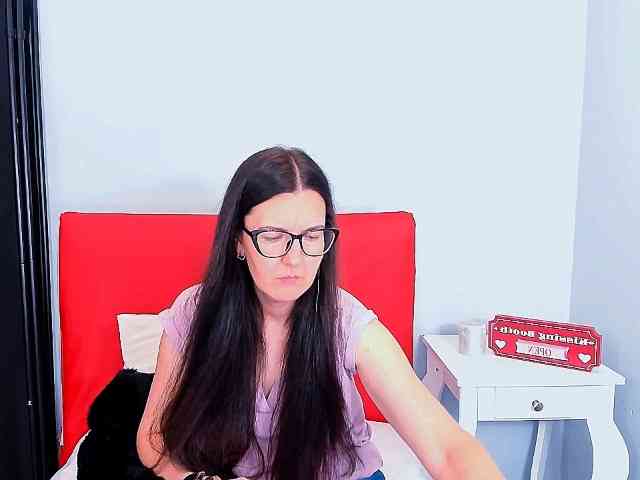 NadiaAmore webcam