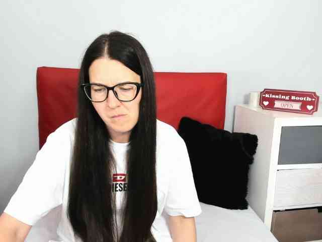 NadiaAmore webcam