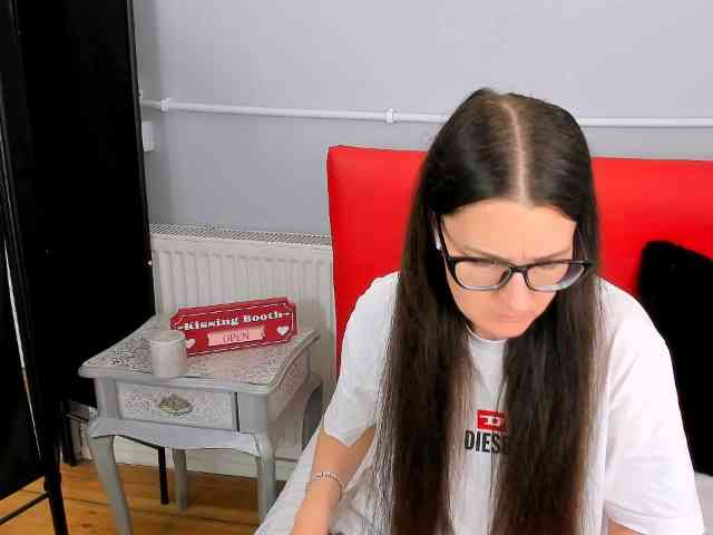 NadiaAmore webcam