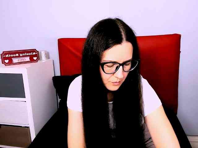 NadiaAmore webcam