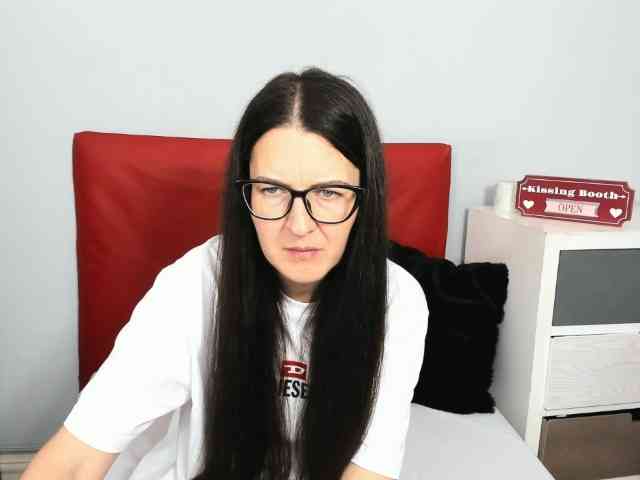 NadiaAmore webcam