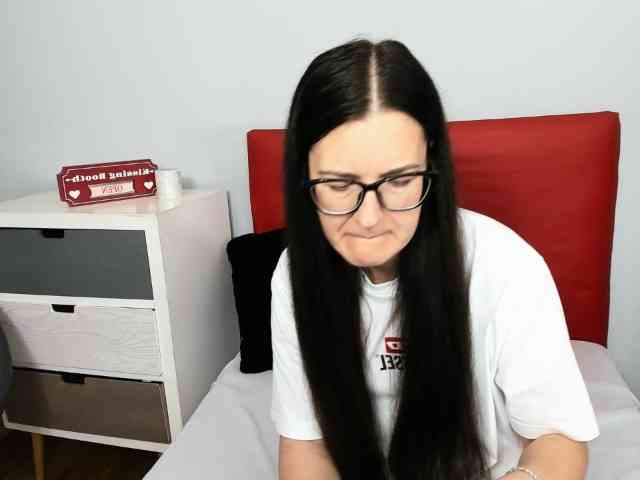 NadiaAmore webcam