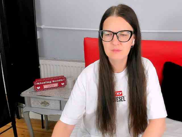 NadiaAmore webcam