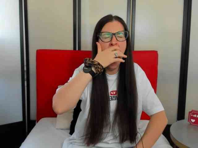 NadiaAmore webcam