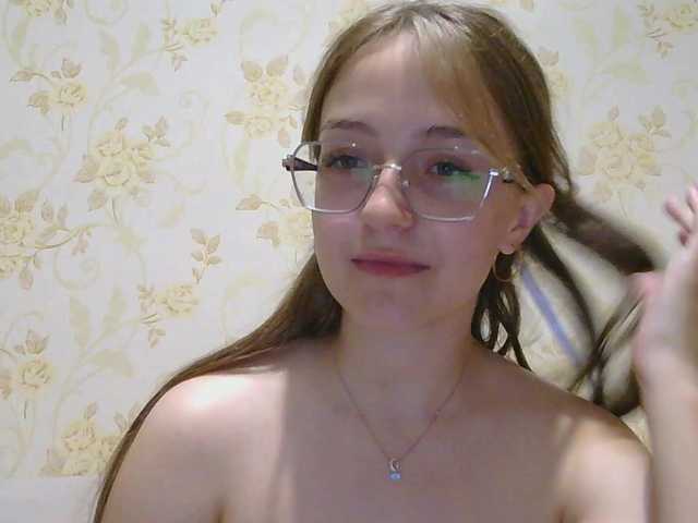 Affelya live cam on BongaCams