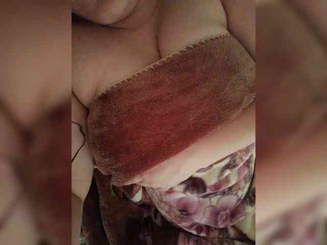 AnitaJones webcam