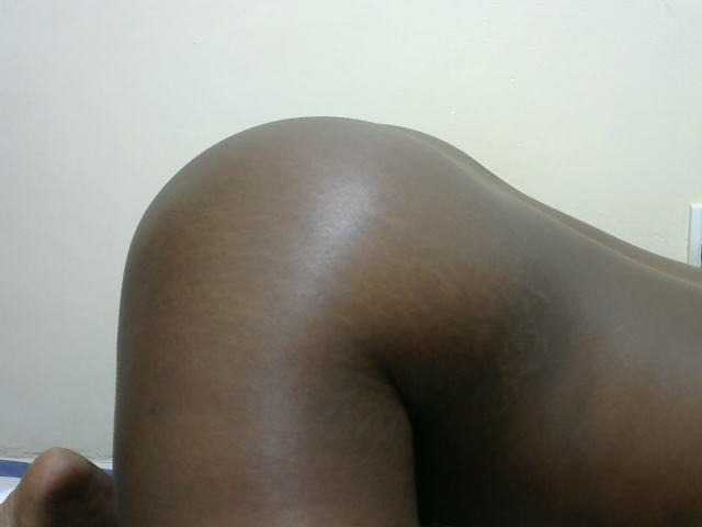 Hotvilian live cam on BongaCams